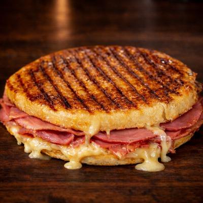 Dana Jambonlu Kaşarlı Tost