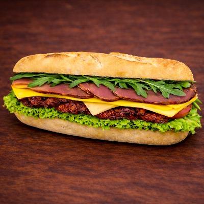 Pastırmalı Sandviç