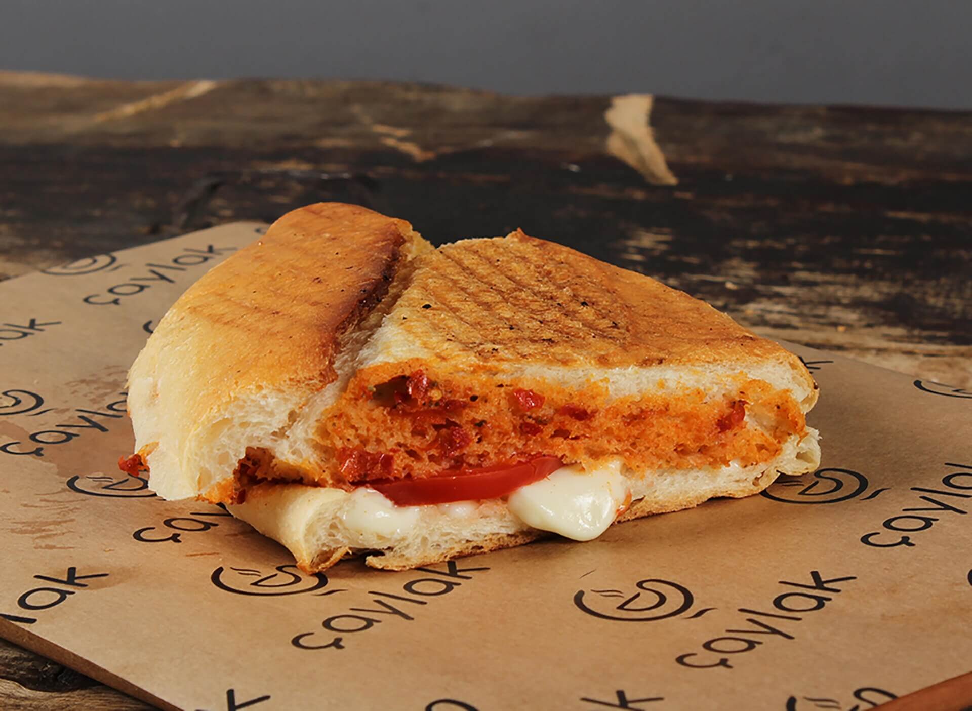 Beyaz Peynirli Tost