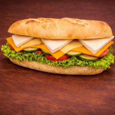 Üç Peynirli Sandviç